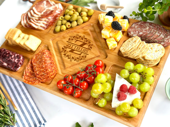 Personalized Charcuterie Board. Monogram Letter. Cheese Board. Wedding Gift. Ch142