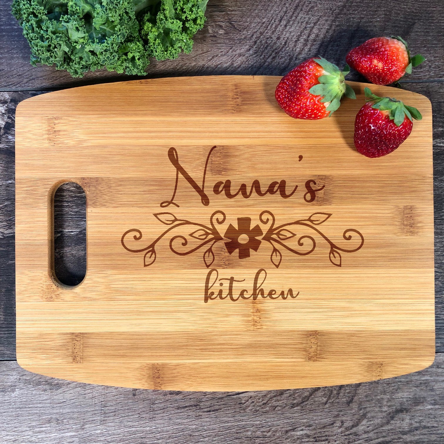 Custom Cutting Board, Grandma's Kitchen, Nanas, Mom's, or Any Personalized  Name. Engraved Wood Chopping Block, Gifts for Family or Friends. 